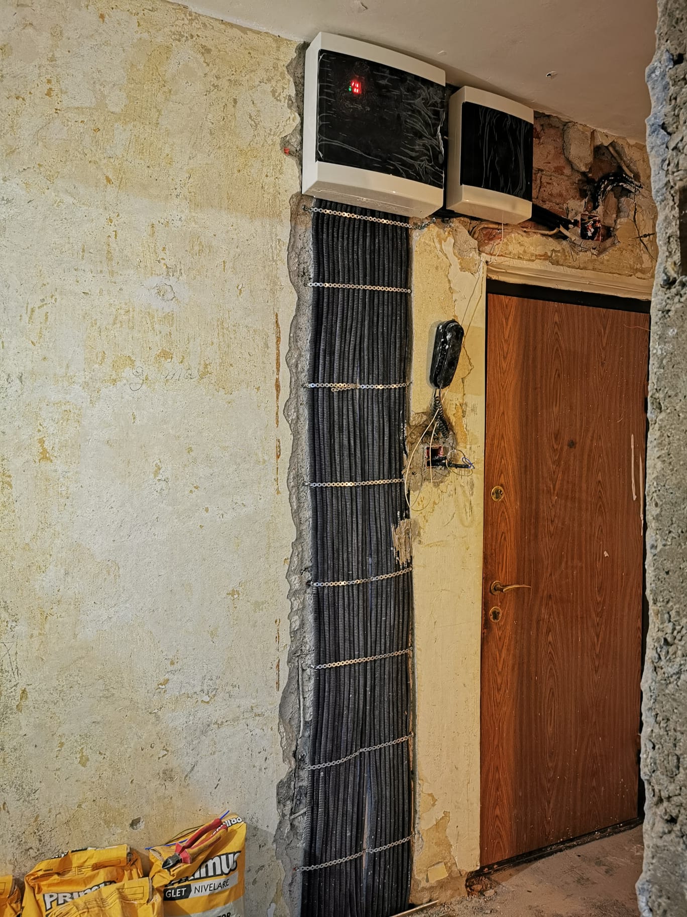 Instalație electrică în execuție